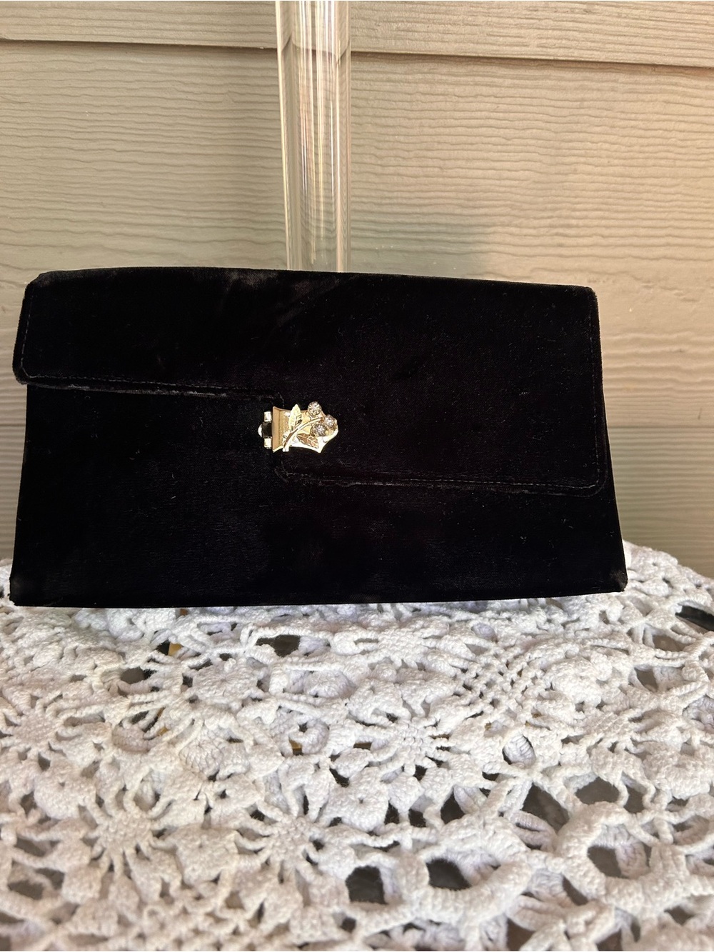 Vintage Black Velvet Evening Clutch with Decorative Clasp